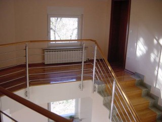 model balustrada lemn interior pitesti