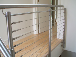 Balustrada din inox cu cablu - MetalConfex.ro